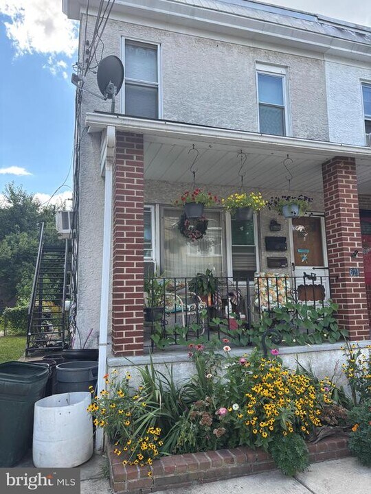 621 Maddock St in Woodlyn, PA - Building Photo