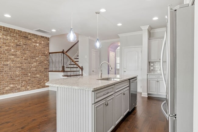 property at 1444 Channing Dr