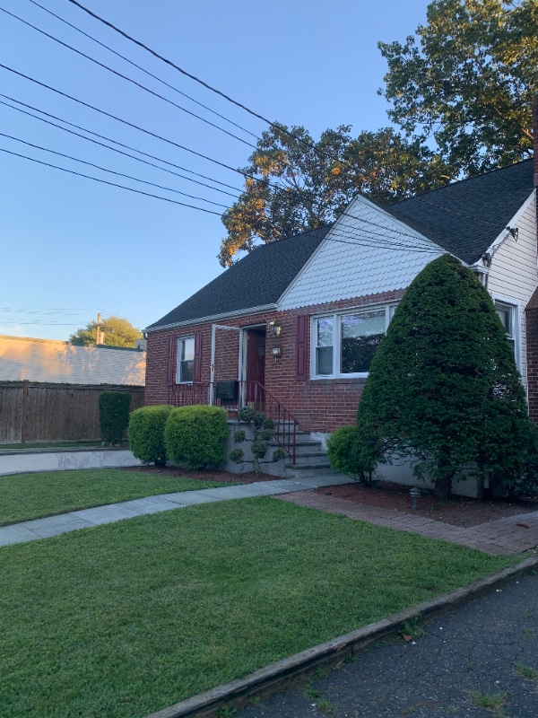 120 Bradford Ave
