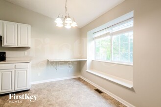 274 Meadow Glen Dr in Avon, IN - Building Photo - Building Photo