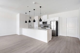 901 Rendon in Burleson, TX - Building Photo - Building Photo