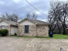 3317 Gardenview Cir in Denton, TX - Building Photo