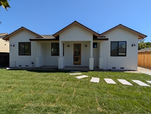 property at 3036 Greenwood Dr