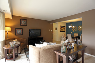 Wynnewood Park Apartments in Reading, PA - Building Photo - Interior Photo