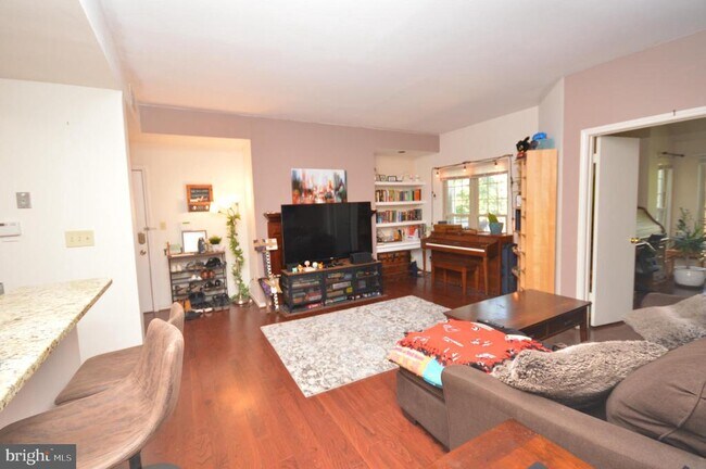 3912 Penderview Dr in Fairfax, VA - Building Photo - Building Photo