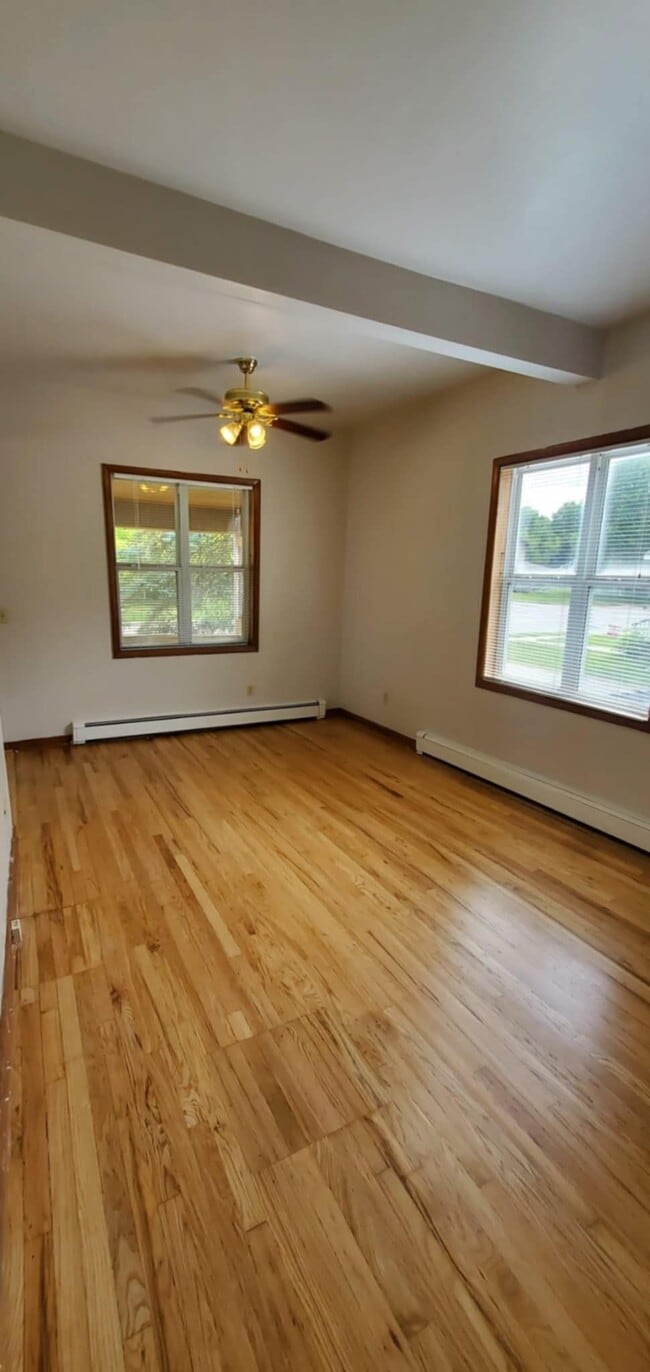 property at 209 N Prospect Rd