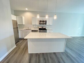 301 N Madison St in Woodstock, IL - Building Photo - Building Photo