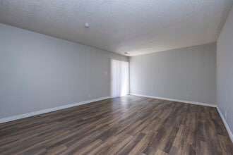 Nova Ridge in Albuquerque, NM - Foto de edificio - Interior Photo