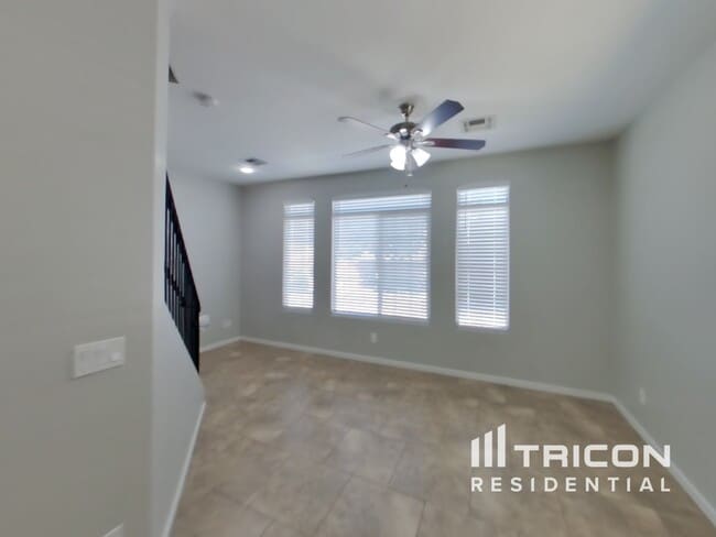 10321 W Monterosa Ave in Phoenix, AZ - Building Photo - Building Photo