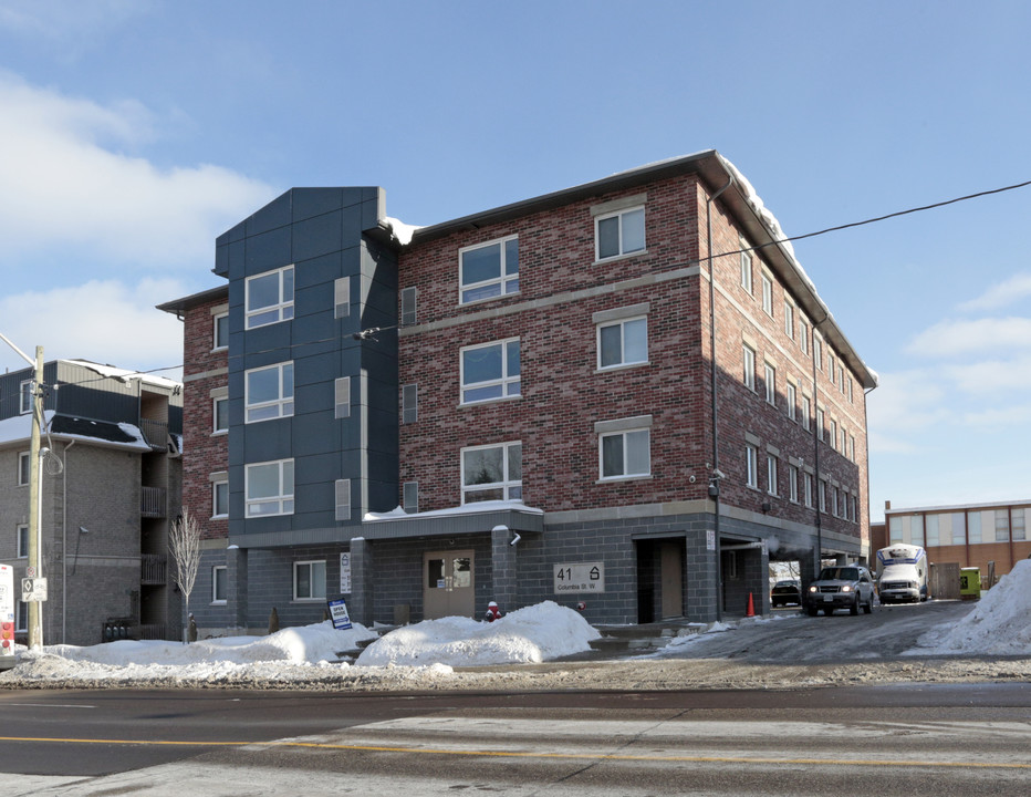 39-41 Columbia St W in Waterloo, ON - Building Photo