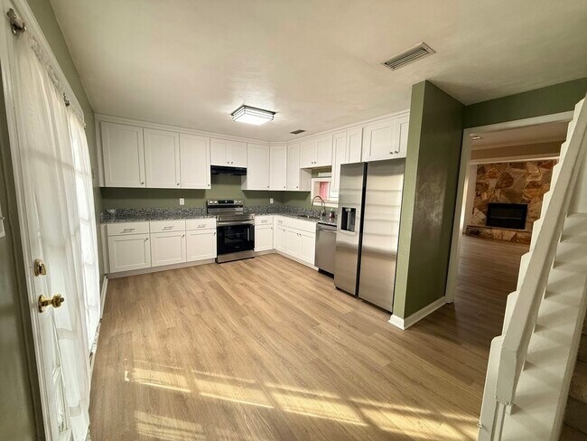 503 Benlea Ct in Virginia Beach, VA - Foto de edificio - Building Photo