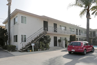 Sunset Palms Apartments in Downey, CA - Building Photo - Building Photo