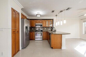 11191 SW 17th Manor in Davie, FL - Building Photo - Building Photo