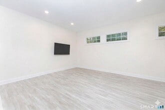 235 White Deer Rocks Rd in Woodbury, CT - Building Photo - Building Photo