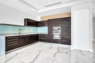 2408 Victory Park in Dallas, TX - Building Photo - Building Photo