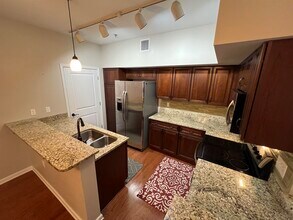 665 Tennessee St-Unit -403 in Memphis, TN - Foto de edificio - Building Photo