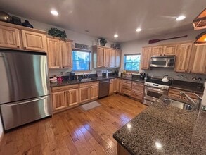 10418 Justin Creek Rd in Truckee, CA - Building Photo - Building Photo