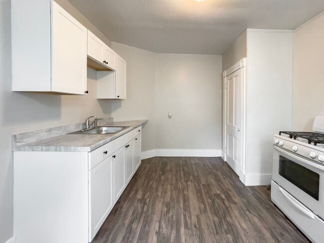 700 W Powers St in Muncie, IN - Building Photo - Building Photo