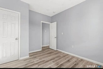 1220 Pembroke St in Bridgeport, CT - Building Photo - Building Photo