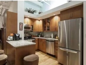 111 Beach St, Unit 1E in Boston, MA - Building Photo - Building Photo