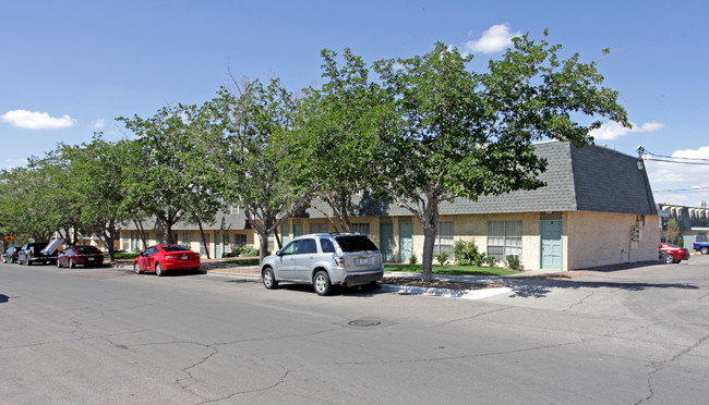 Terrace Park Apartments in El Paso, TX - Foto de edificio - Building Photo