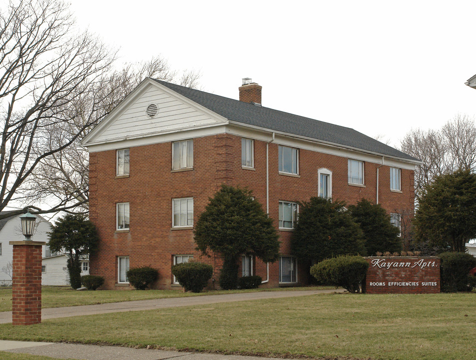 Kayann in Lorain, OH - Building Photo