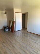936 Southgate Dr in State College, PA - Building Photo - Building Photo