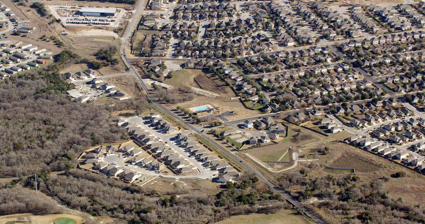 10508 Steinbeck Dr in Austin, TX - Building Photo