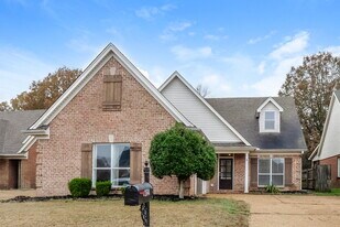 2644 Graystone Dr in Southaven, MS - Building Photo
