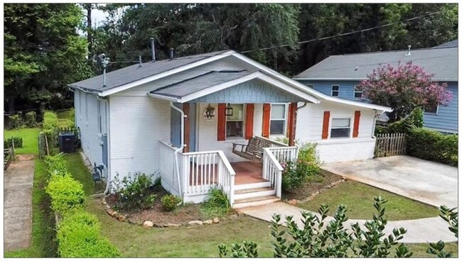 1329 Plaza Ave SW in Atlanta, GA - Building Photo - Building Photo