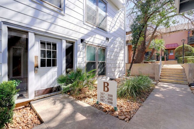 property at 2300 Nacogdoches Rd