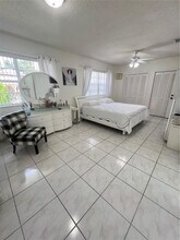 1351 SW 70th Ave in Miami, FL - Building Photo - Building Photo