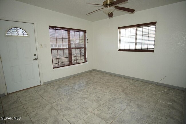 8300 Mt Everest Dr in El Paso, TX - Building Photo - Building Photo