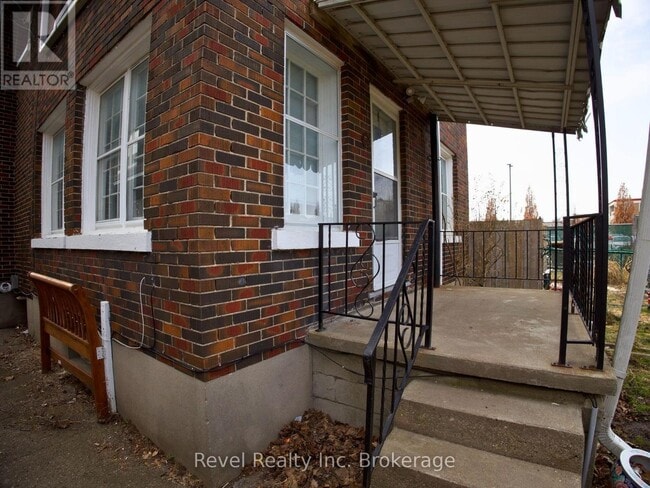 511 King St in Woodstock, ON - Building Photo - Building Photo