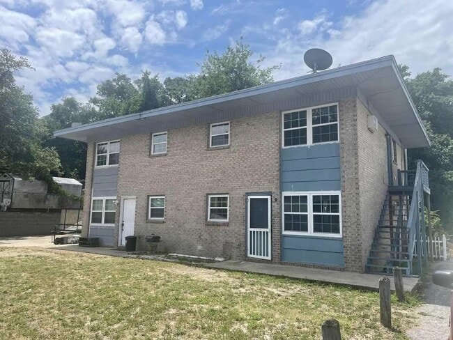 409 27th Ave N, Unit 409 27th Avenue North. #3
