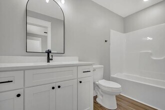 307 W Kenwood Dr in Bloomington, IN - Building Photo - Building Photo