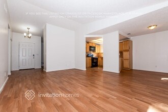 7840 1st Draw Way in Sacramento, CA - Foto de edificio - Building Photo