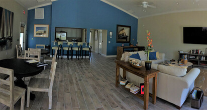 The Henry Street Villas in Punta Gorda, FL - Building Photo - Building Photo