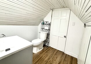 10 Ashland St, Unit 1 in Somerville, MA - Building Photo - Building Photo