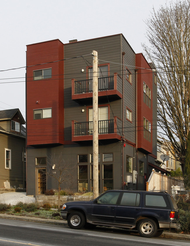 2106 E Union St in Seattle, WA - Foto de edificio - Building Photo