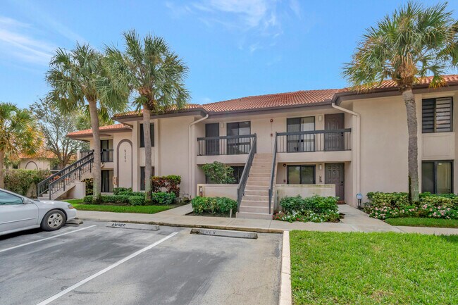 property at 5151 W Club Cir