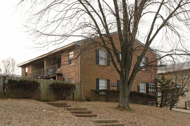 2010 Terril Ln in Louisville, KY - Building Photo - Building Photo
