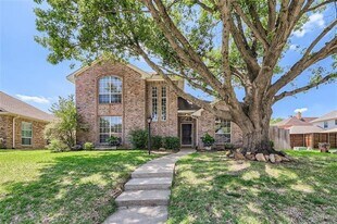 6633 Mantissa Dr in Plano, TX - Building Photo