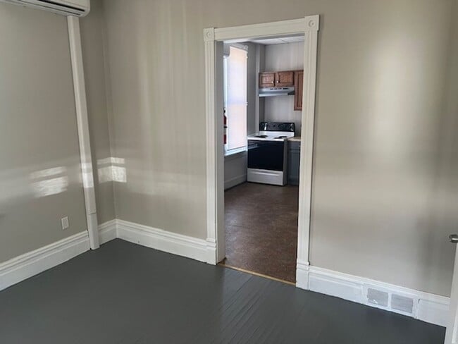 property at 307 Lincoln St