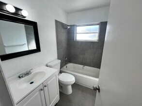 3319 Grove Rd in Boynton Beach, FL - Building Photo - Building Photo