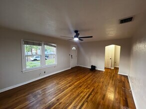 3730 3rd Ave N in St. Petersburg, FL - Foto de edificio - Building Photo