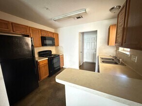 4002 Cambridge Dr in Killeen, TX - Building Photo - Building Photo