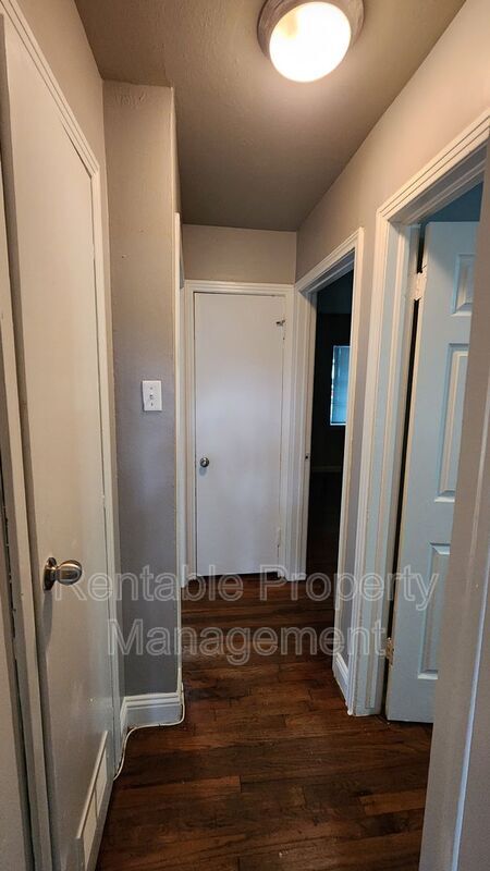 property at 406 W 14th St
