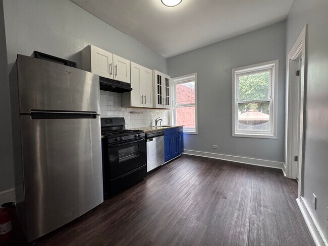 property at 614 BRAMHALL Ave