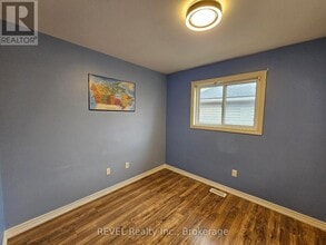 5566 Highland Ave in Niagara Falls, ON - Building Photo - Building Photo